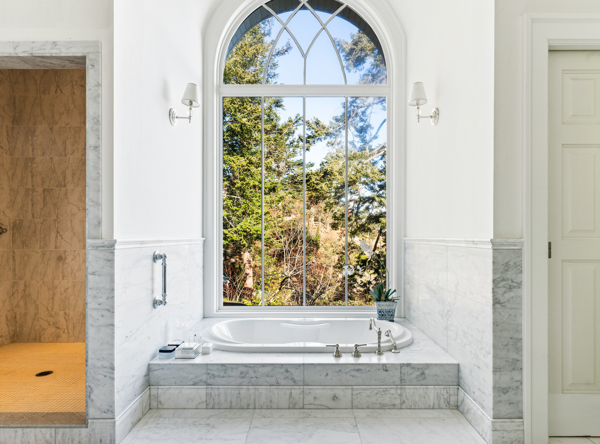 Canadian Luxury Real Estate Market Report